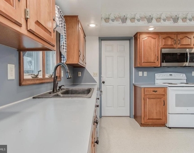 15529 Dellinger Road - Photo Thumbnail 23