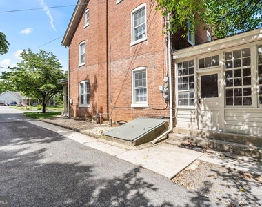 19332 Longmeadow Road - Photo Thumbnail 1