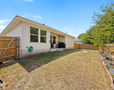603 Taggart Trl - Photo Thumbnail 23