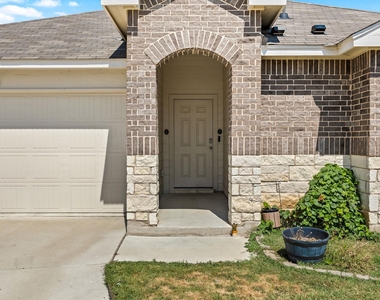 603 Taggart Trl - Photo Thumbnail 1