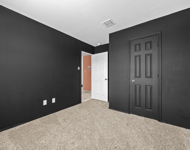603 Taggart Trl - Photo Thumbnail 8