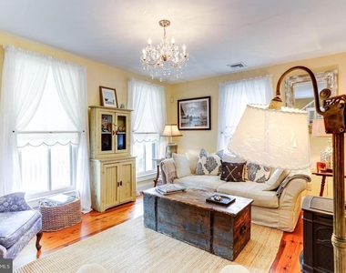 101 Mulberry Street - Photo Thumbnail 8