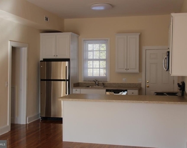 205 Railroad Avenue - Photo Thumbnail 3