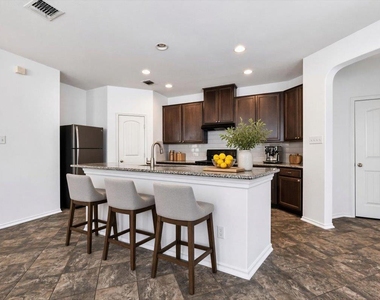 1020 Clove Hitch Rd - Photo Thumbnail 5