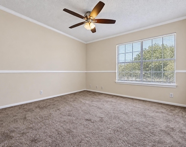 2616 Oakwood Glen Dr - Photo Thumbnail 19