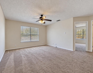 2616 Oakwood Glen Dr - Photo Thumbnail 16