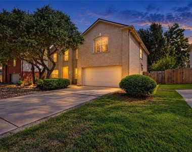 2616 Oakwood Glen Dr - Photo Thumbnail 28