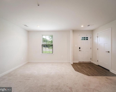 14707 Earl Mitchell Avenue - Photo Thumbnail 2