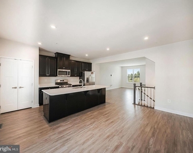 14707 Earl Mitchell Avenue - Photo Thumbnail 15