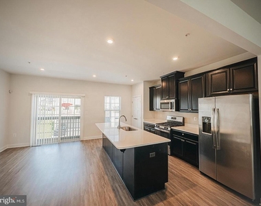 14707 Earl Mitchell Avenue - Photo Thumbnail 14