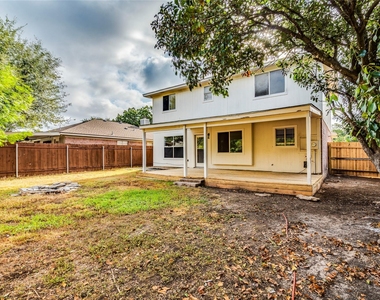 1106 Hughmont Dr - Photo Thumbnail 23