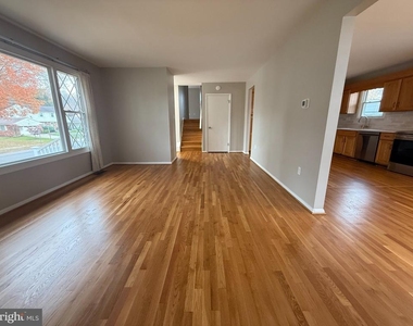 314 Ridgely Street - Photo Thumbnail 11