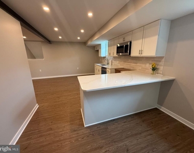 314 Ridgely Street - Photo Thumbnail 23