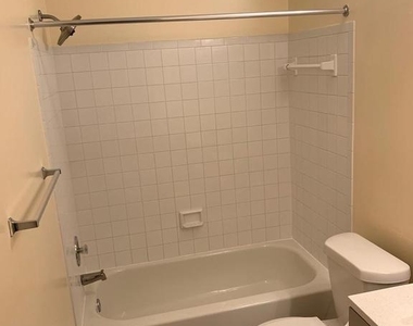 15603 Easthaven Court - Photo Thumbnail 6