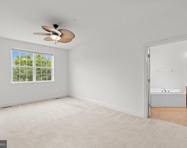 5215 Barons Delight Drive - Photo Thumbnail 19