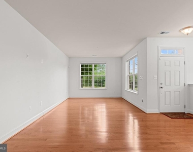 5215 Barons Delight Drive - Photo Thumbnail 6