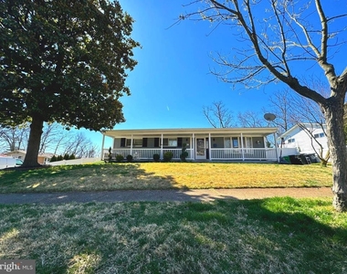 6300 Hardwood Drive - Photo Thumbnail 2