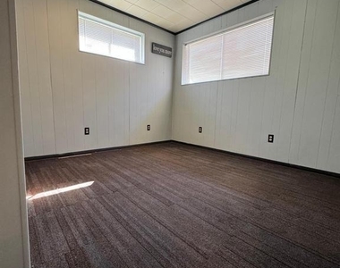 6300 Hardwood Drive - Photo Thumbnail 29