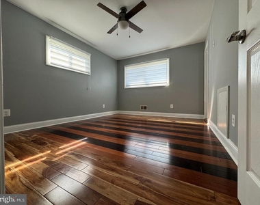 6300 Hardwood Drive - Photo Thumbnail 12