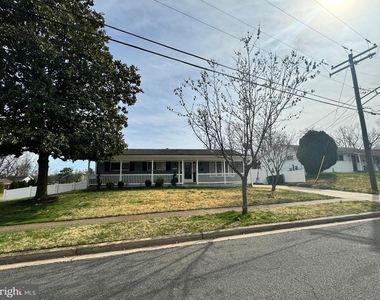 6300 Hardwood Drive - Photo Thumbnail 3