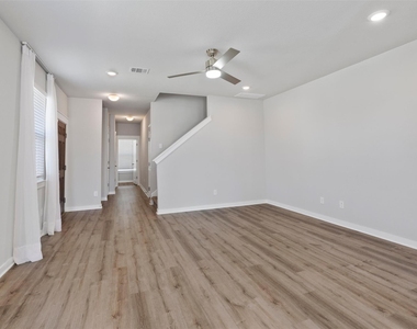 501a Silkworm Way - Photo Thumbnail 7