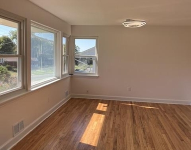 3508 26th Avenue - Photo Thumbnail 11