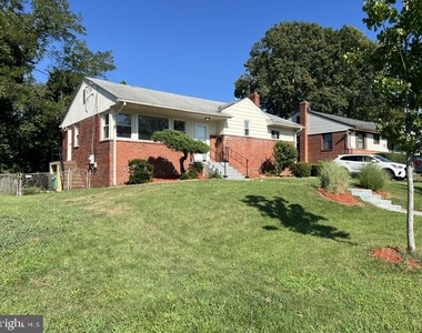 3508 26th Avenue - Photo Thumbnail 2