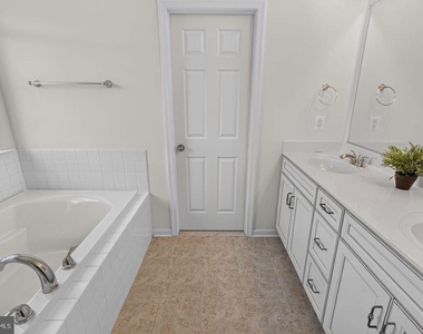 1024 Briggs Chaney Road - Photo Thumbnail 19