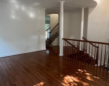 3025 Windy Knoll Court - Photo Thumbnail 3