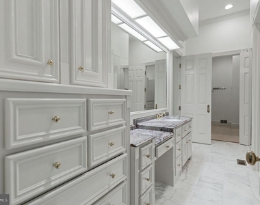 8705 Belmart Road - Photo Thumbnail 29