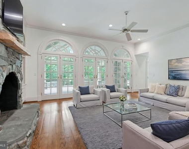 8705 Belmart Road - Photo Thumbnail 25