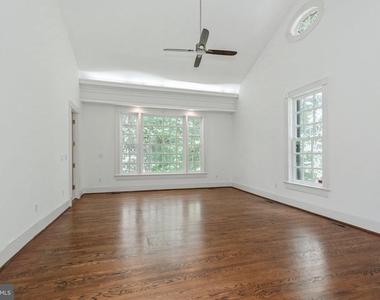 8705 Belmart Road - Photo Thumbnail 16