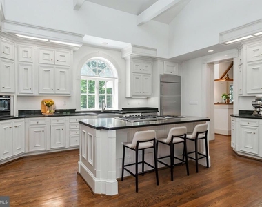 8705 Belmart Road - Photo Thumbnail 5