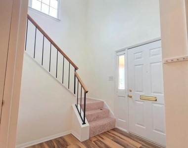 18552 Cape Jasmine Way - Photo Thumbnail 4