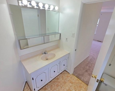 18552 Cape Jasmine Way - Photo Thumbnail 42