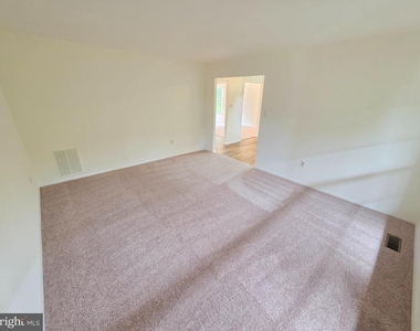 18552 Cape Jasmine Way - Photo Thumbnail 11