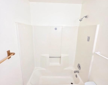 18552 Cape Jasmine Way - Photo Thumbnail 36