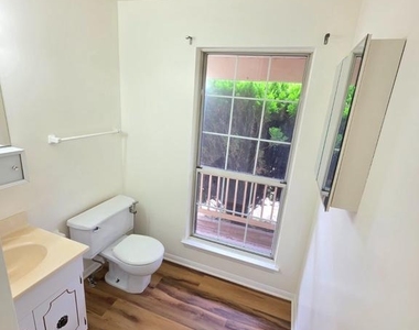 18552 Cape Jasmine Way - Photo Thumbnail 7
