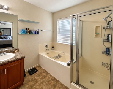 13301 Forest Sage St - Photo Thumbnail 9
