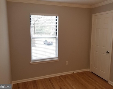 2603 Camelback Lane - Photo Thumbnail 6