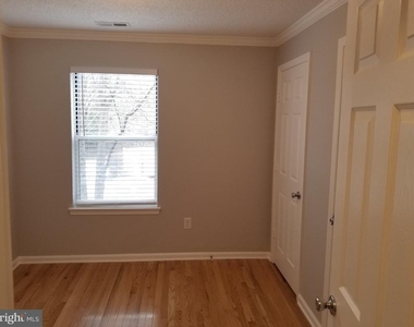 2603 Camelback Lane - Photo Thumbnail 7