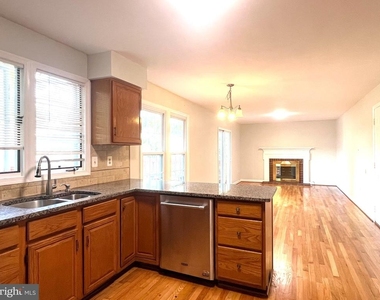 20417 Peridot Lane - Photo Thumbnail 6