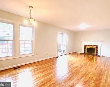 20417 Peridot Lane - Photo Thumbnail 8