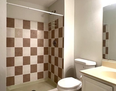 20417 Peridot Lane - Photo Thumbnail 28