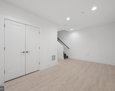 11344 Emerald Park Road - Photo Thumbnail 32