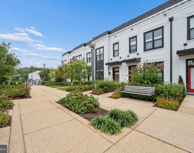 11344 Emerald Park Road - Photo Thumbnail 1