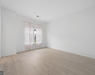 11344 Emerald Park Road - Photo Thumbnail 22