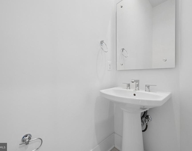 11344 Emerald Park Road - Photo Thumbnail 15