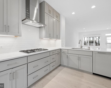 11344 Emerald Park Road - Photo Thumbnail 6