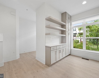 11344 Emerald Park Road - Photo Thumbnail 5
